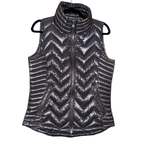 Calvin Klein Metallic Grey Performance Vest - Picture 3 of 6